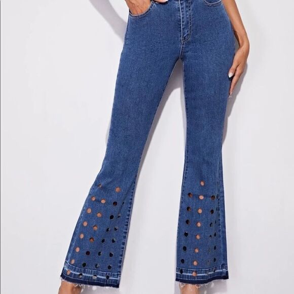 Cute Cut Out Flate Leg Jeans - Picture 3 of 6